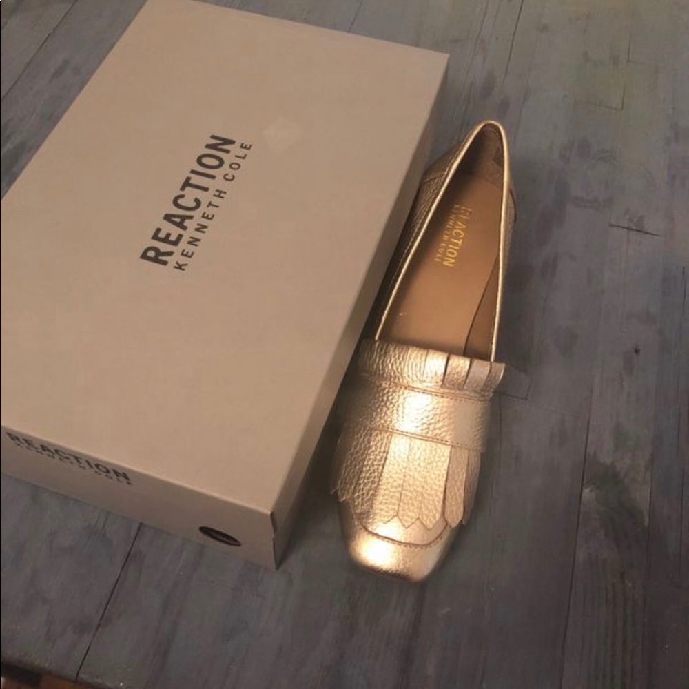 COPY - Kenneth Cole Reaction gold loafer - size 9